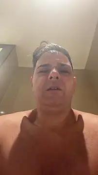 Snapshot of SecretlyDD chatting on January 2026 06:26:02 AM SecretlyDD online show from January 2026 06:26:02 AM