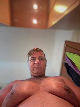 Snapshot of SecretlyDD chatting on March 2026 06:13:02 AM SecretlyDD online show from March 2026 06:13:02 AM