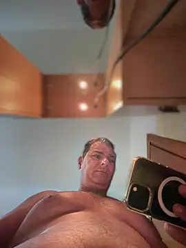 Snapshot of SecretlyDD chatting on April 2026 01:20:01 PM SecretlyDD online show from April 2026 01:20:01 PM