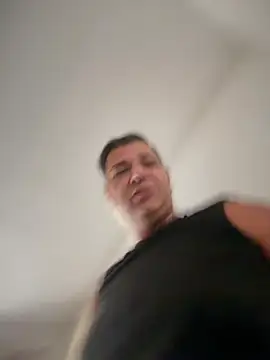 Snapshot of SecretlyDD chatting on April 2026 10:46:01 AM SecretlyDD online show from April 2026 10:46:01 AM