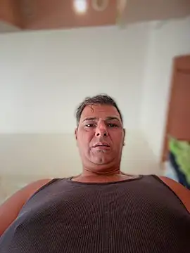 Snapshot of SecretlyDD chatting on April 2026 07:53:02 AM SecretlyDD online show from April 2026 07:53:02 AM