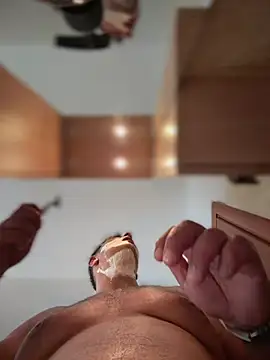 Snapshot of SecretlyDD chatting on April 2026 10:05:01 AM SecretlyDD online show from April 2026 10:05:01 AM