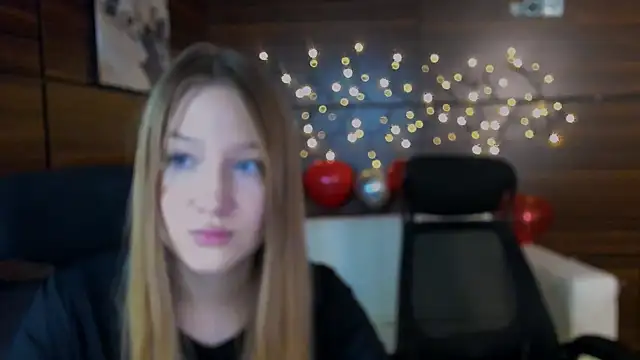 playful sophie online show from March 2025 09:59:02 PM