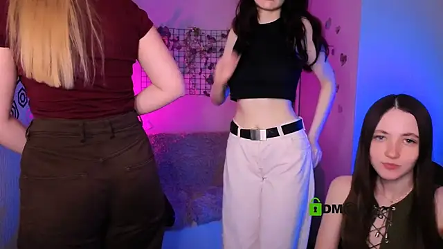 playful sophie online show from May 2026 07:26:02 PM