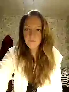 Snapshot of KattyLuuu chatting on December 2024 05:23:01 AM KattyLuuu online show from December 2024 05:23:01 AM