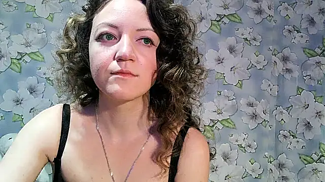 Snapshot of KattyLuuu chatting on January 2025 07:03:01 PM KattyLuuu online show from January 2025 07:03:01 PM