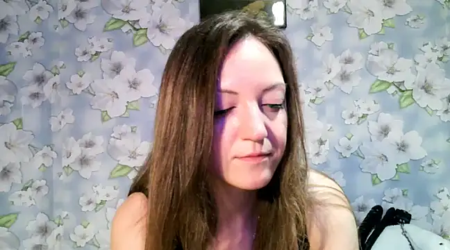 Snapshot of KattyLuuu chatting on January 2025 08:40:02 AM KattyLuuu online show from January 2025 08:40:02 AM
