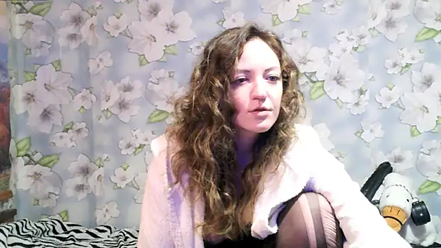 Snapshot of KattyLuuu chatting on February 2025 11:50:01 PM KattyLuuu online show from February 2025 11:50:01 PM
