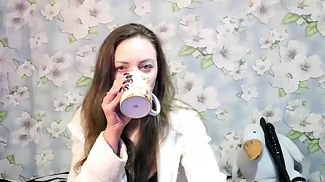 Snapshot of KattyLuuu chatting on March 2025 08:59:01 PM KattyLuuu online show from March 2025 08:59:01 PM