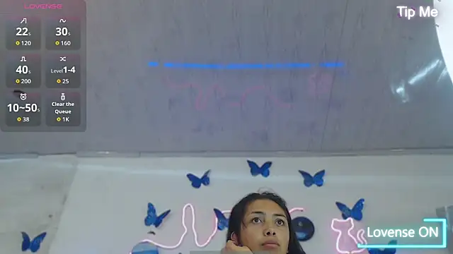 Roxan Fox- online show from September 2025 02:15:02 AM