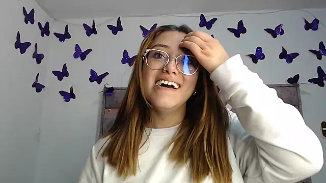 Anny Fox- online show from November 2025 03:42:02 AM