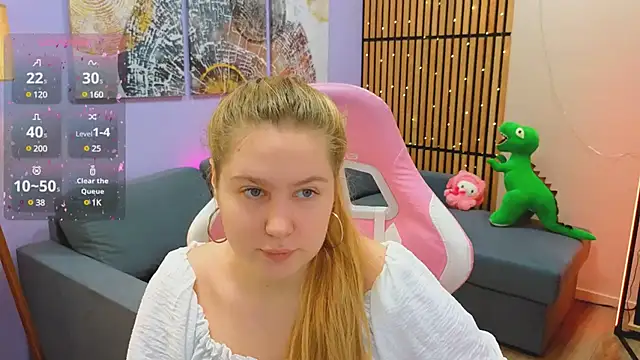 Snapshot of Ellie_Wellie chatting on February 2025 03:16:01 PM Ellie Wellie online show from February 2025 03:16:01 PM