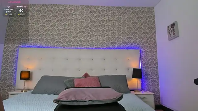 Camillesanto online show from January 2026 05:10:02 AM