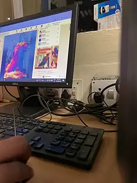 Snapshot of Hillz_king_98 chatting on January 2025 08:33:01 PM Hillz king 98 online show from January 2025 08:33:01 PM