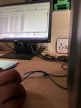 Snapshot of Hillz_king_98 chatting on February 2025 08:28:02 PM Hillz king 98 online show from February 2025 08:28:02 PM