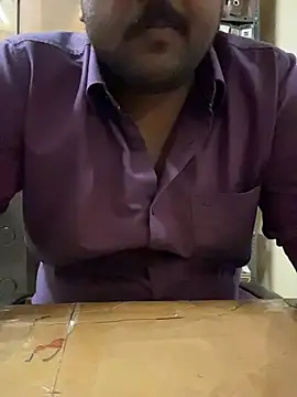 Snapshot of Hillz_king_98 chatting on October 2025 11:04:02 PM Hillz king 98 online show from October 2025 11:04:02 PM