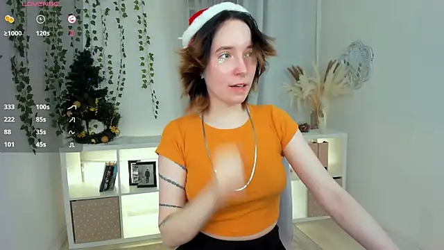 lilithlunna online show from January 2025 01:42:01 AM