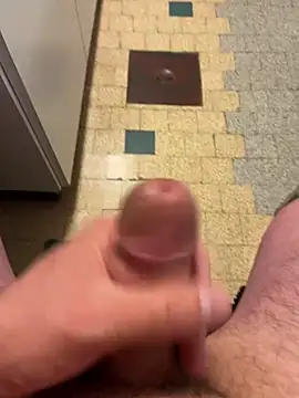 Snapshot of mikiss789 chatting on March 2026 06:40:02 AM mikiss789 online show from March 2026 06:40:02 AM