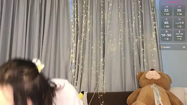 queenasian online show from December 2024 12:10:02 AM