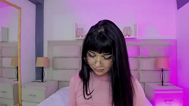 RoseCassie online show from February 2025 04:45:02 PM