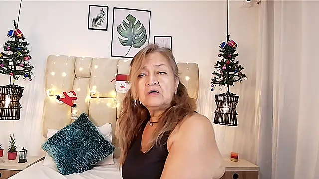 Snapshot of Valentinadiazz1 chatting on December 2024 05:44:02 PM Valentinadiazz1 online show from December 2024 05:44:02 PM