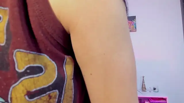 Sara Leblanc online show from December 2024 03:26:01 PM