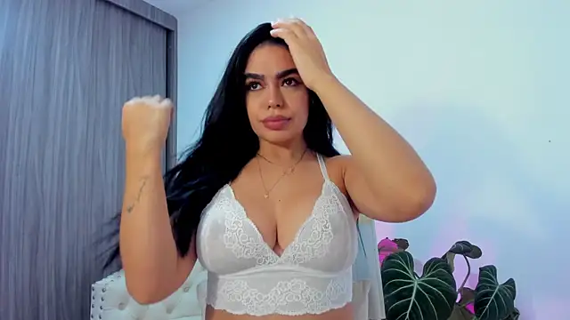 Sara Leblanc online show from October 2025 03:09:01 PM