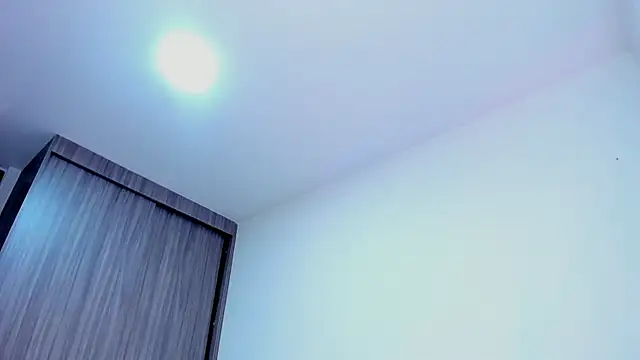 Sara Leblanc online show from November 2025 12:38:01 PM