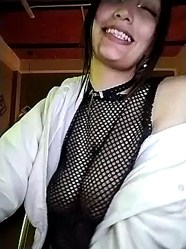 mia collens online show from January 2025 01:18:02 AM