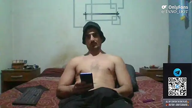 Snapshot of italianbighorse22 chatting on November 2025 05:54:01 AM italianbighorse22 online show from November 2025 05:54:01 AM