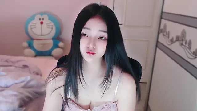 xiao-xiao-D online show from January 2026 08:18:01 AM