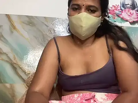 Tamil Sanjana  online show from October 2025 03:02:02 PM