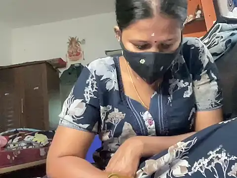 Tamil Sanjana  online show from November 2025 10:40:02 AM