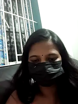 Snapshot of Tamil_Sanjana_ chatting on February 2026 07:10:02 PM Tamil Sanjana online show from February 2026 07:10:02 PM