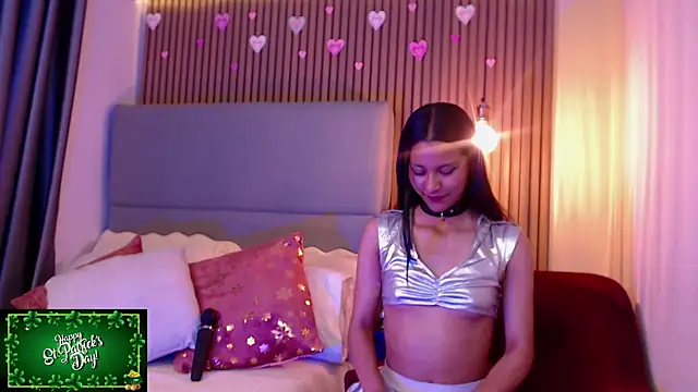 Snapshot of Sienna_Blake_ chatting on March 2025 08:43:01 PM Sienna Blake online show from March 2025 08:43:01 PM