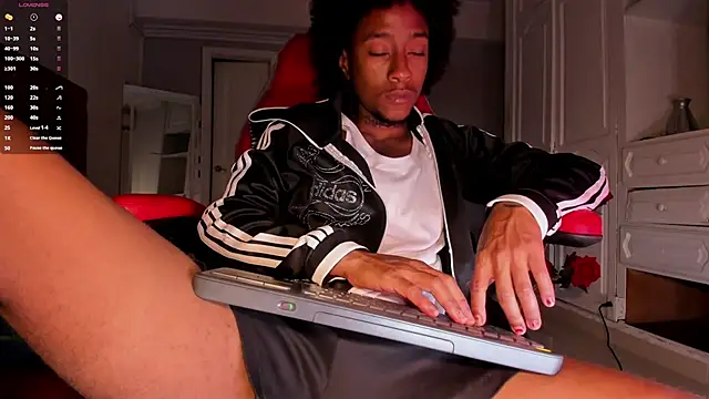 JhonyMiller  online show from December 2025 07:52:02 PM