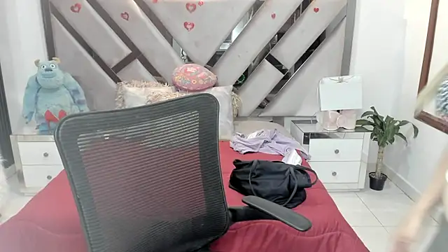 natalia5560 online show from November 2025 01:21:02 PM