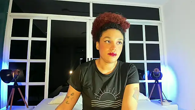 Snapshot of loladupont chatting on July 2026 03:15:01 AM loladupont online show from July 2026 03:15:01 AM