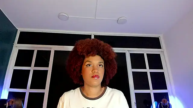 Snapshot of loladupont chatting on July 2026 03:04:01 AM loladupont online show from July 2026 03:04:01 AM