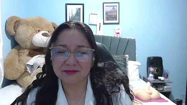 AngelRouss online show from March 2026 12:17:01 AM