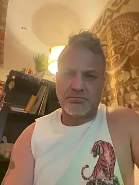 SilverandFox online show from January 2025 05:31:01 PM