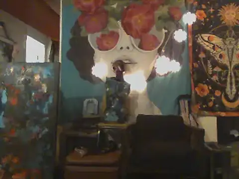 SilverandFox online show from January 2025 12:58:02 PM