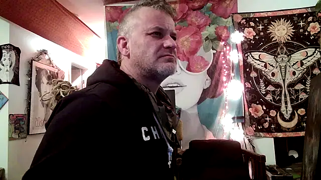 SilverandFox online show from January 2025 06:31:01 PM