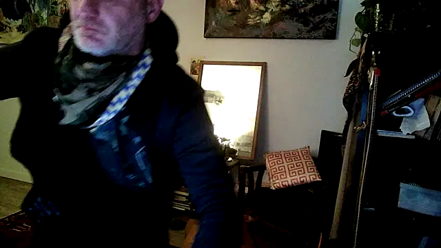 SilverandFox online show from January 2025 06:05:01 PM