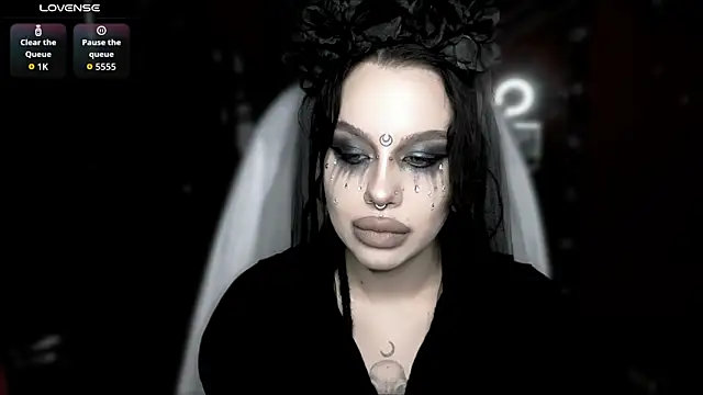 alexx succubus online show from April 2026 05:46:01 PM