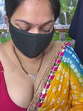 FlatVincy4 online show from September 2025 05:30:01 AM