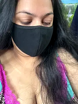 FlatVincy4 online show from October 2025 03:57:01 AM