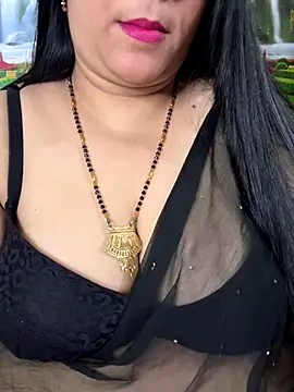 FlatVincy4 online show from November 2025 04:24:01 AM