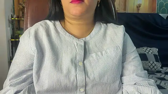 FlatVincy4 online show from March 2026 03:01:02 PM