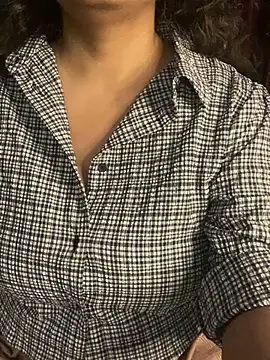 Snapshot of hot_menka chatting on January 2025 03:47:01 PM hot menka online show from January 2025 03:47:01 PM